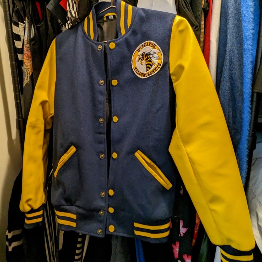 Yellowjackets Custom Letterman Jacket Wiskayok XS - S NWOT Jackie Nat Cosplay
